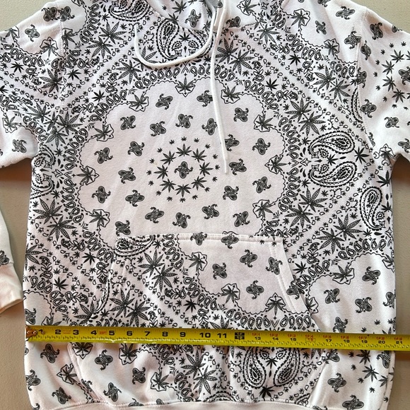 Eighty Eight Paisley Print Hoodie (L) - Picture 6 of 9